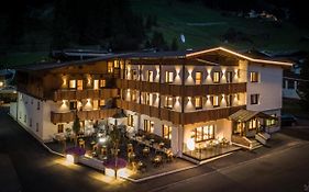 First Mountain Hotel Oetztal