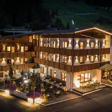 First Mountain Hotel Oetztal Längenfeld Extérieur photo
