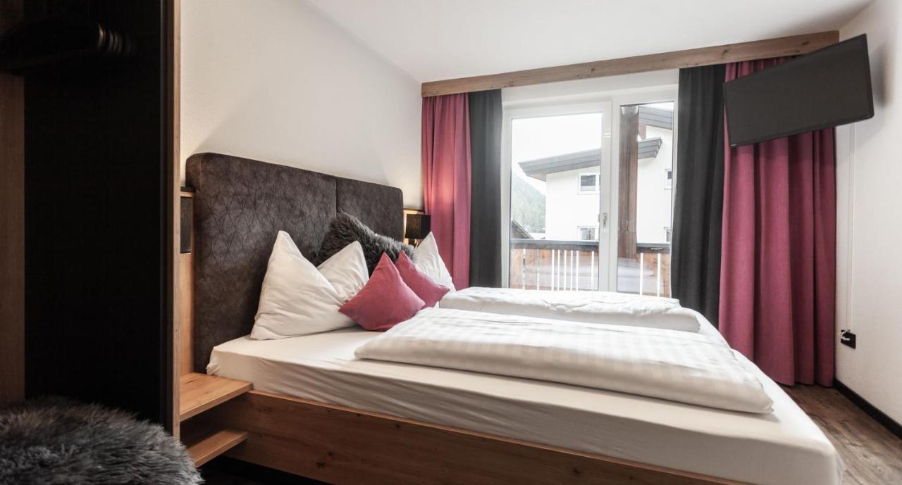 First Mountain Hotel Oetztal Längenfeld Extérieur photo